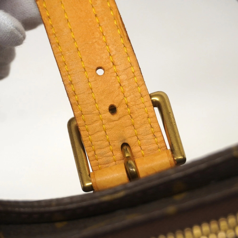LOUIS VUITTON Brown Monogram Tote Bag - Picture 7 of 9